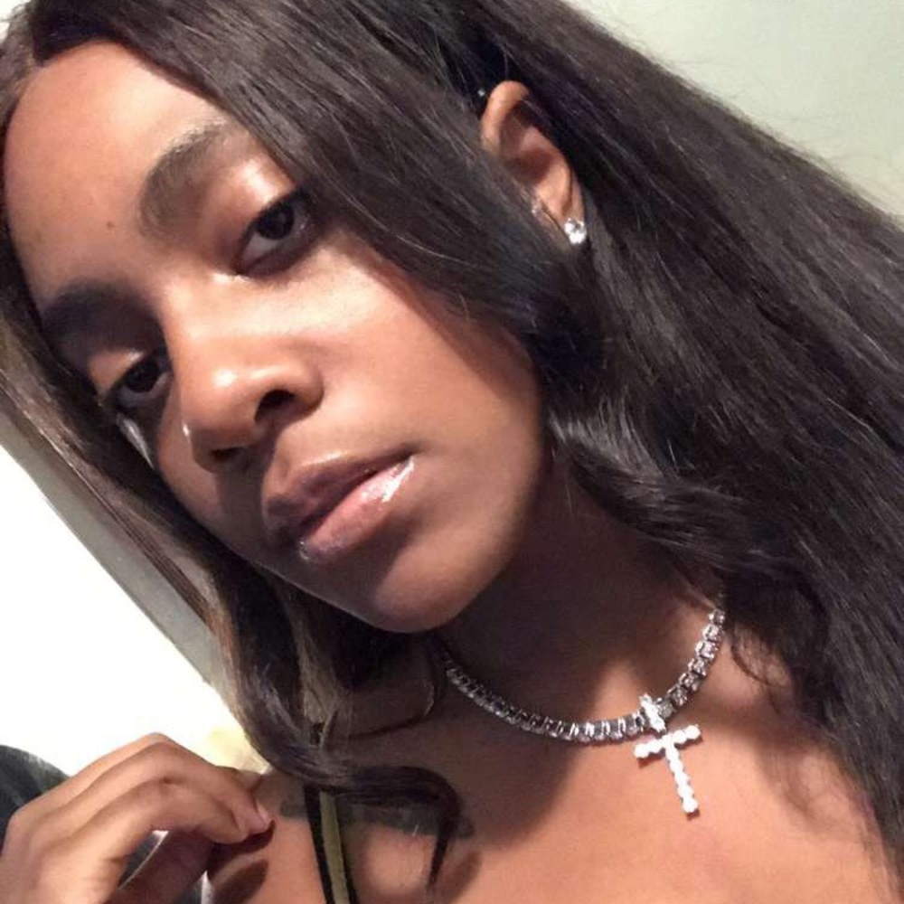 Meet your Posher, Taylour